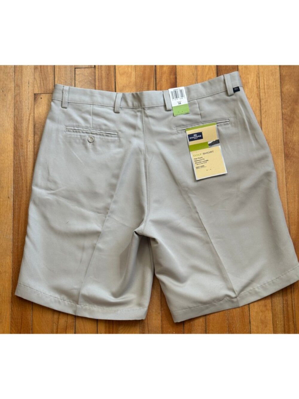 NWT Dockers Golf Shorts Men’s 38 Beige Khaki Flat Front Relaxed‎ Fit Easy Care - Picture 3 of 4